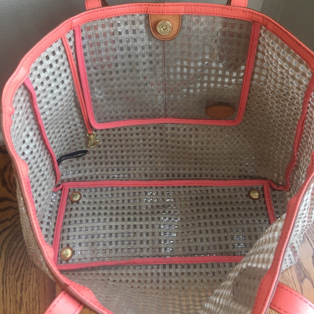 Fossil Tote - Picture 4 of 5
